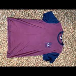 Hollister t-shirt